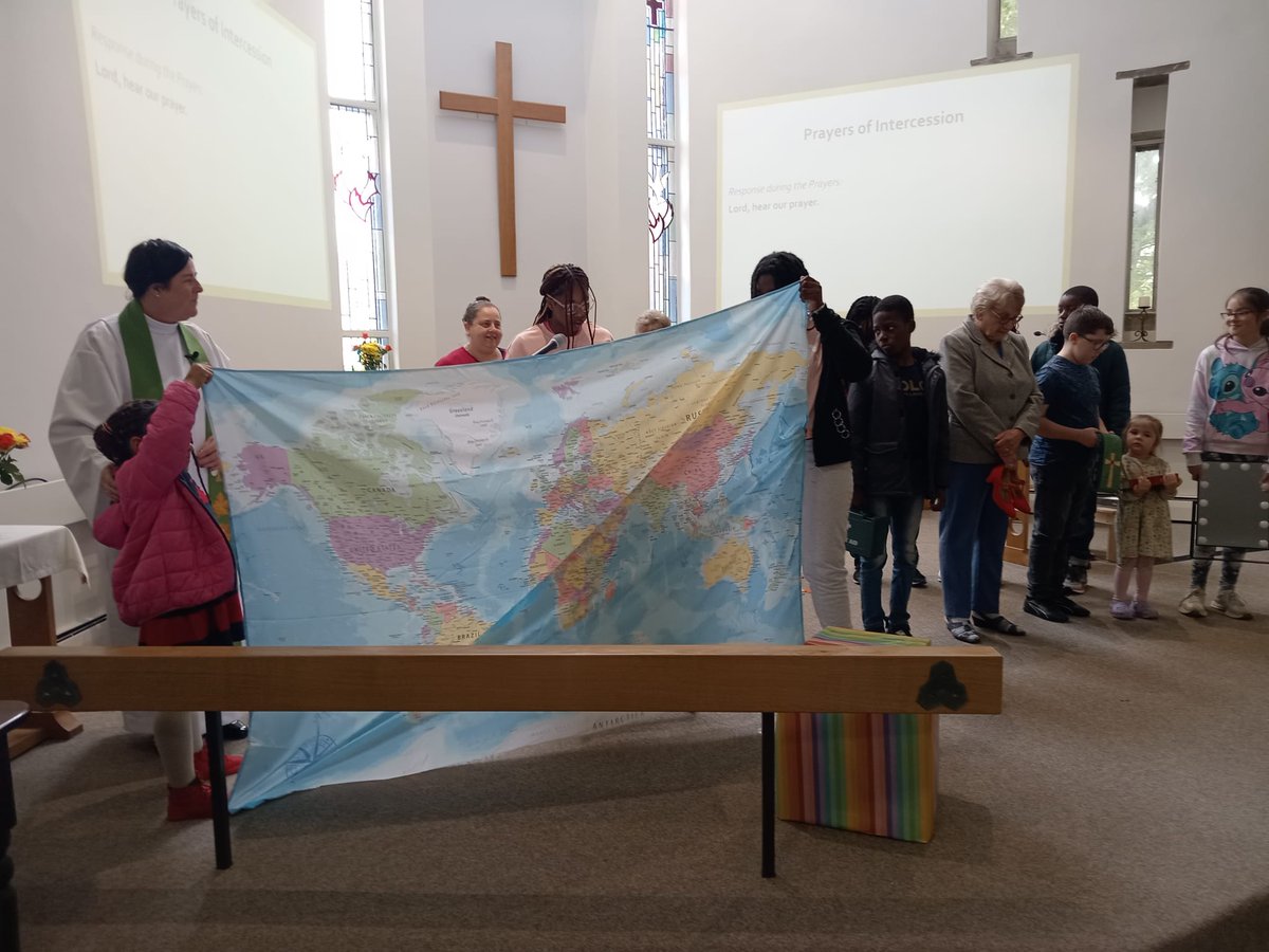 TrinityMboro's tweet image. Harvest Festival today. With our young people taking a lead on readings and prayers. Enabling them to step up. @DioceseOfYork  @churchofengland  #harvest #givethanks
