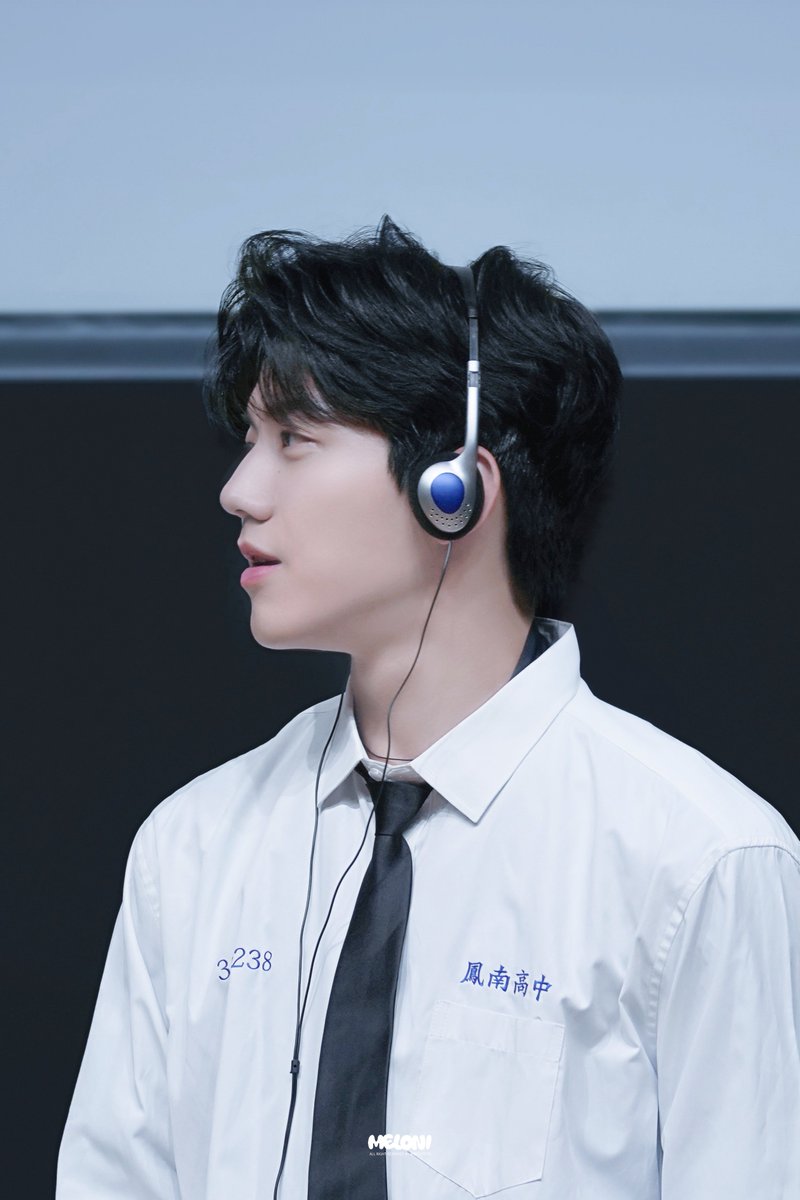 withtato's tweet photo. 240905 위드뮤 팬싸 HQ  

상견니 📻

#데이식스 #DAY6 #윤도운 #도운 #DOWOON https://t.co/upTjSiy0da