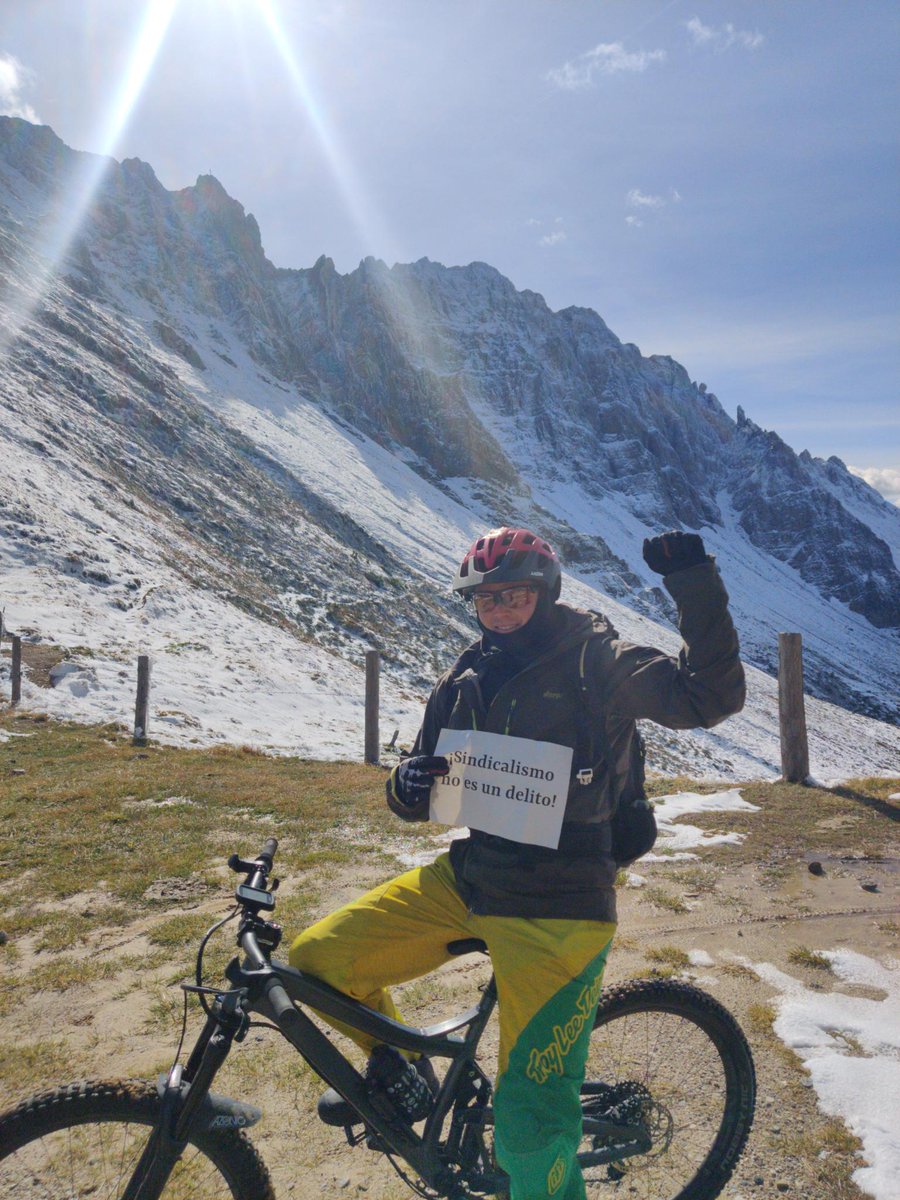 Und nochmal etwas verspätete Grüße vom Schlüsseljoch am Brenner nach Gijon

#6DeLaSuiza #6delaSuizaLLIBERTÁ