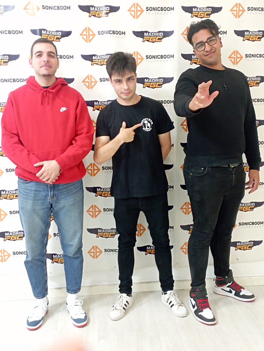 🎊📷Así terminó el torneo de ayer de #TEKKEN8 en MadridFGC

🥇<a href="/JookerTekken/">Joker Intensifies 🇯🇵</a> 
🥈<a href="/karios42/">Karios</a> 
🥉<a href="/arajacha_/">ARAJACHA</a> 
4° <a href="/VF_TKD/">TKD</a>
5° <a href="/GingaSwing/">Ginga?</a>
5° <a href="/Tropicano4V/">Carlos asecas</a> 
7° RFC | Nanokazama
7° <a href="/ReyMazorclean/">MESETEAM | Rey Mazorca</a> 

Gracias a todos por acompañarnos💜💛