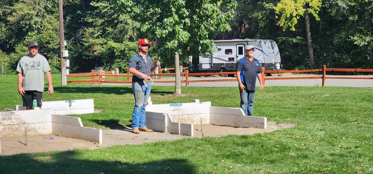 BobbyBakerJr2's tweet photo. Finished up rail safety week with a team picnic, horseshoe tournament, and Tri-tip cook off.  @WatcoRail  #GreatNorthWest #TeamBuilding #SeeTracksThinkTrainWeek #OperationLifesaver https://t.co/M3qcshJqvg
