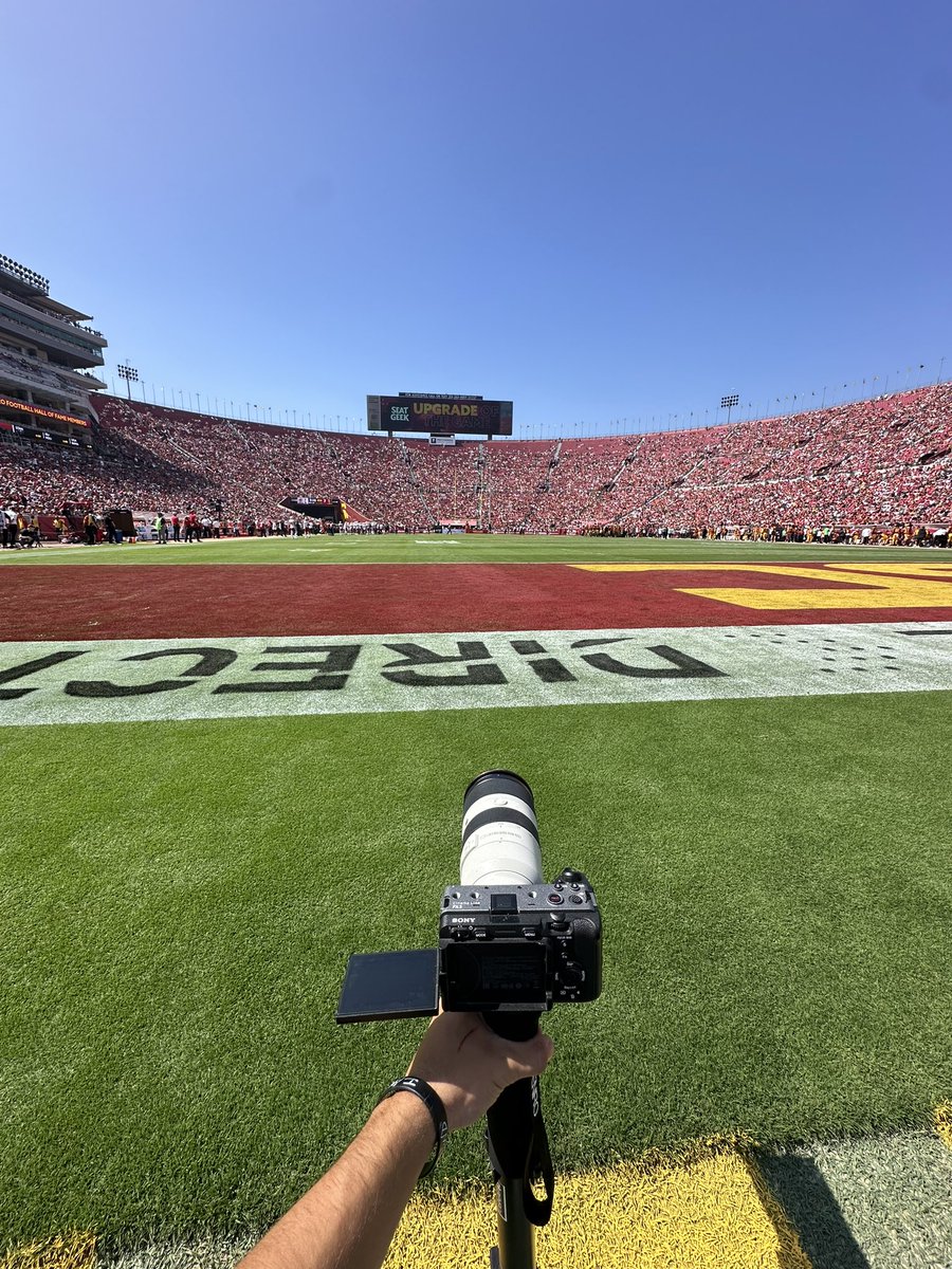 calaugs's tweet photo. Absolute dream come true yesterday shooting for Wisconsin at USC! https://t.co/O9XCUzmb0p