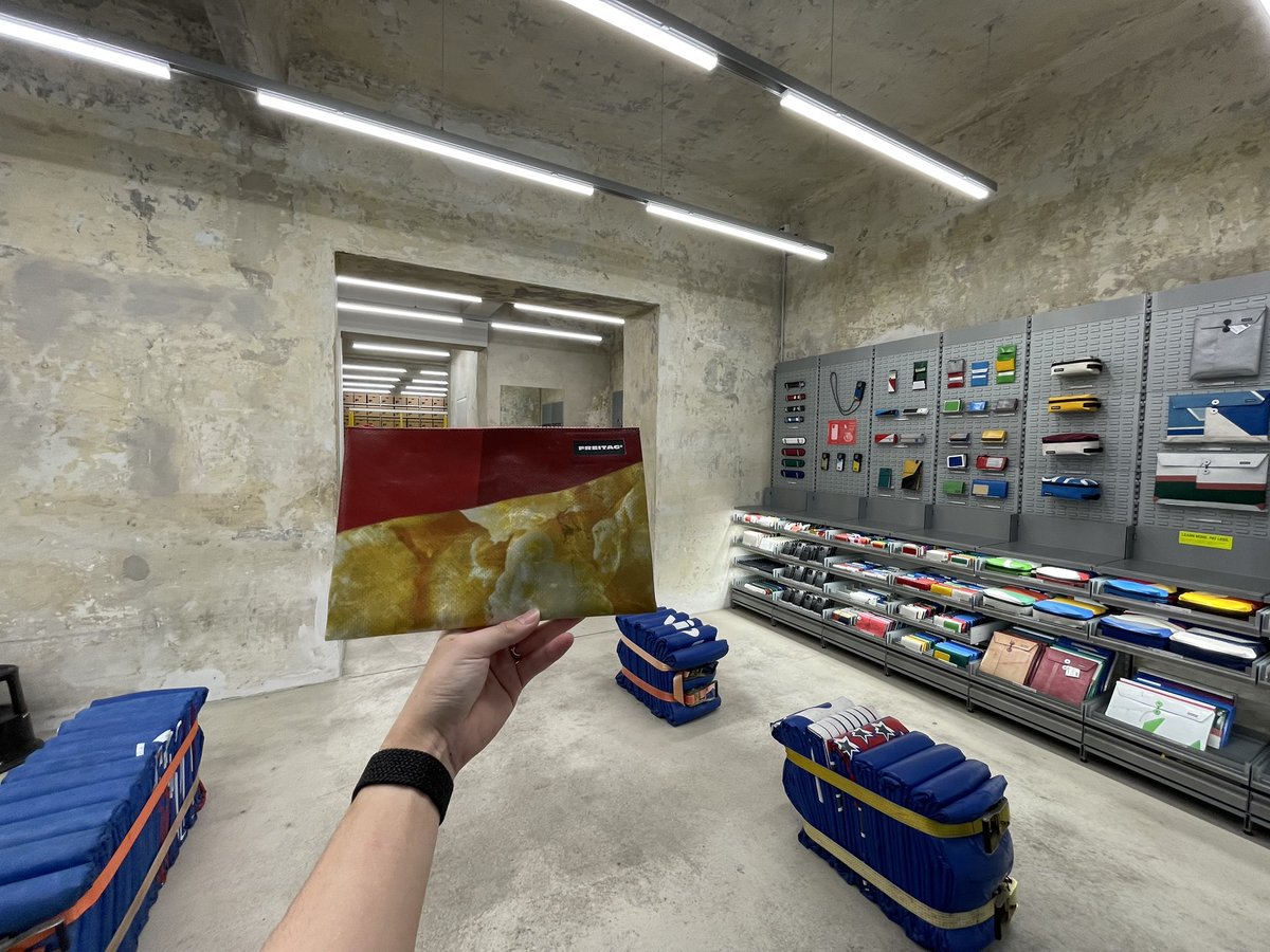 llbxg's tweet image. Wienで買ったCHUCKかわいい🍿

#freitag #F07