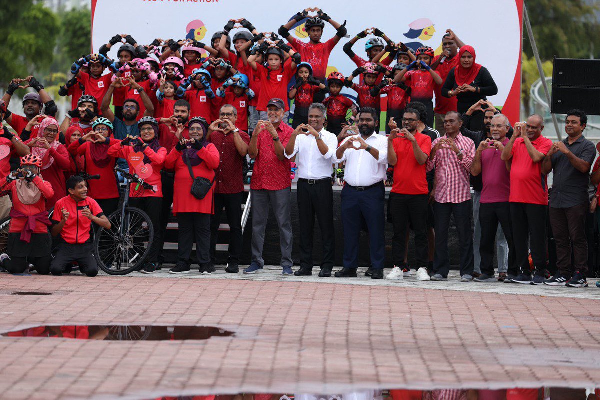 ދުނިޔޭގެ ހިތުގެ ދުވަސް ފާހަގަކުރުމަށް ބޭއްވި ރަސްމިއްޔާތު:  މިނިސްޓަރ ވަނީ ރާއްޖޭގެ ތަފާސް ހިސާބުތަކަށް ބަލާއިރު ހިތުގެ ބަލި ޖެހުމަށް މެދުވެރިވާ ހިރާސްތަކަށް މީހުން ހުށަހެޅިފައިވާ މިންވަރު މިހާރު އިތުރުވެފައިވާ ކަން ފާހަގަކުރައްވާފައި