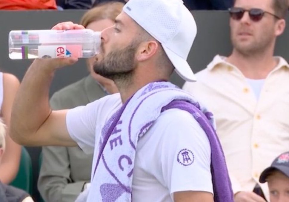 Barstool TCU (@barstooltcu) on Twitter photo Jake Fearnley:
- 24 out of his last 25 matches won
- 4 Challenger titles
- Top 100 player in the world
TCU legendπΈπ Jake Fearnley:
- 24 out of his last 25 matches won
- 4 Challenger titles
- Top 100 player in the world
TCU legendπΈπ