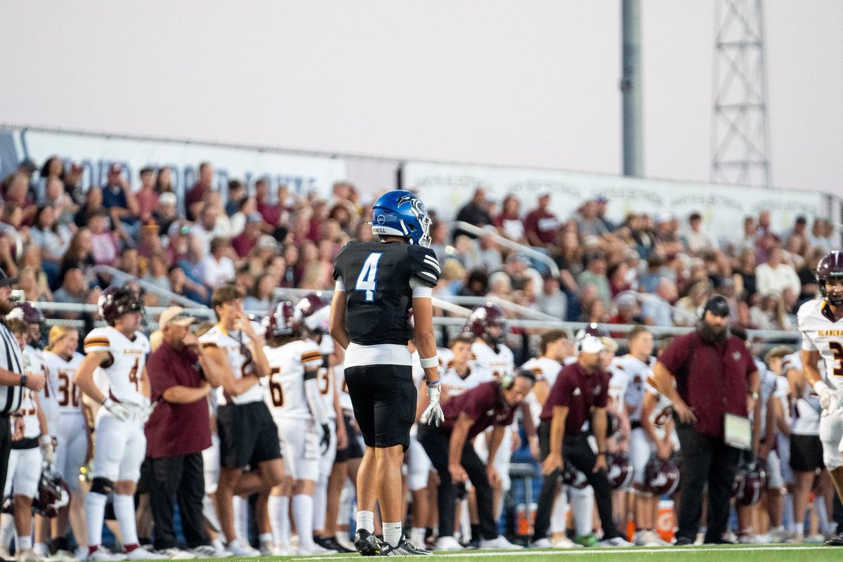deven__4's tweet photo. highlights against defending state champs https://t.co/6xaVVwvyDt https://t.co/22m3XruW37