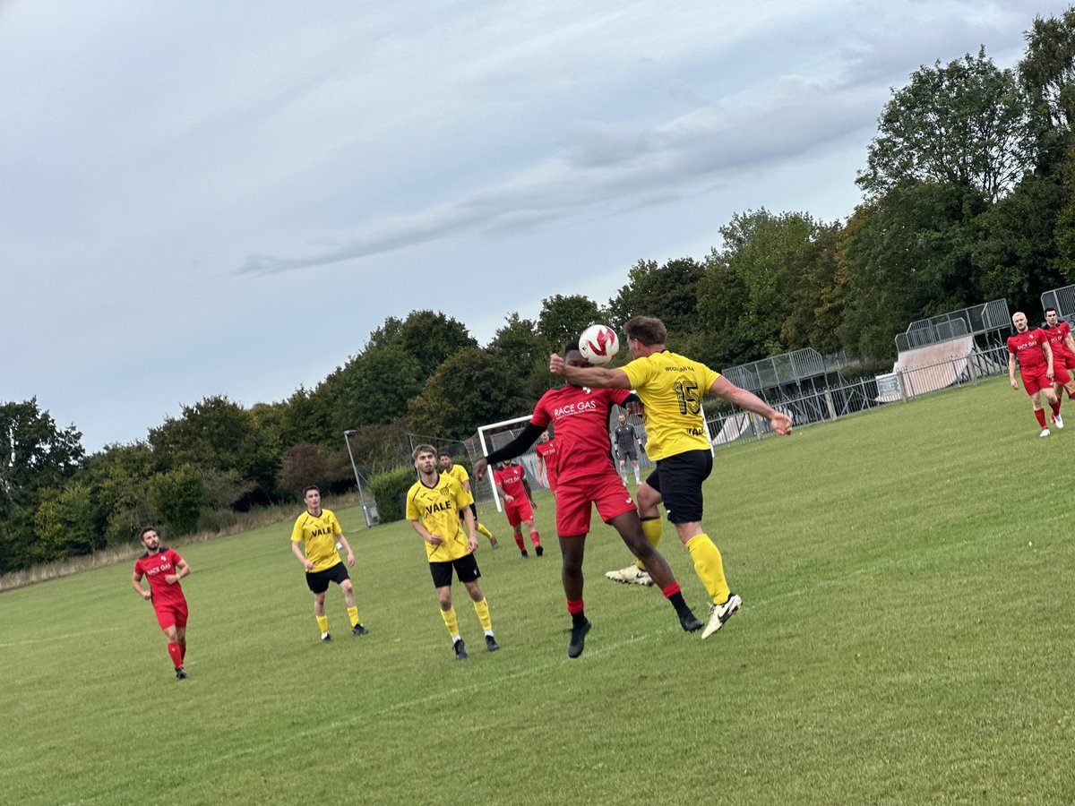 We travelled to <a href="/longstrattonfc/">Long Stratton FC</a> this week &amp; walked away with a 5-2 win. 
Many chances missed but another great result in the bag. 
<a href="/DelfBarry/">BDelfy</a> bagged this weeks MOTM again. 
#vale #upthelongo