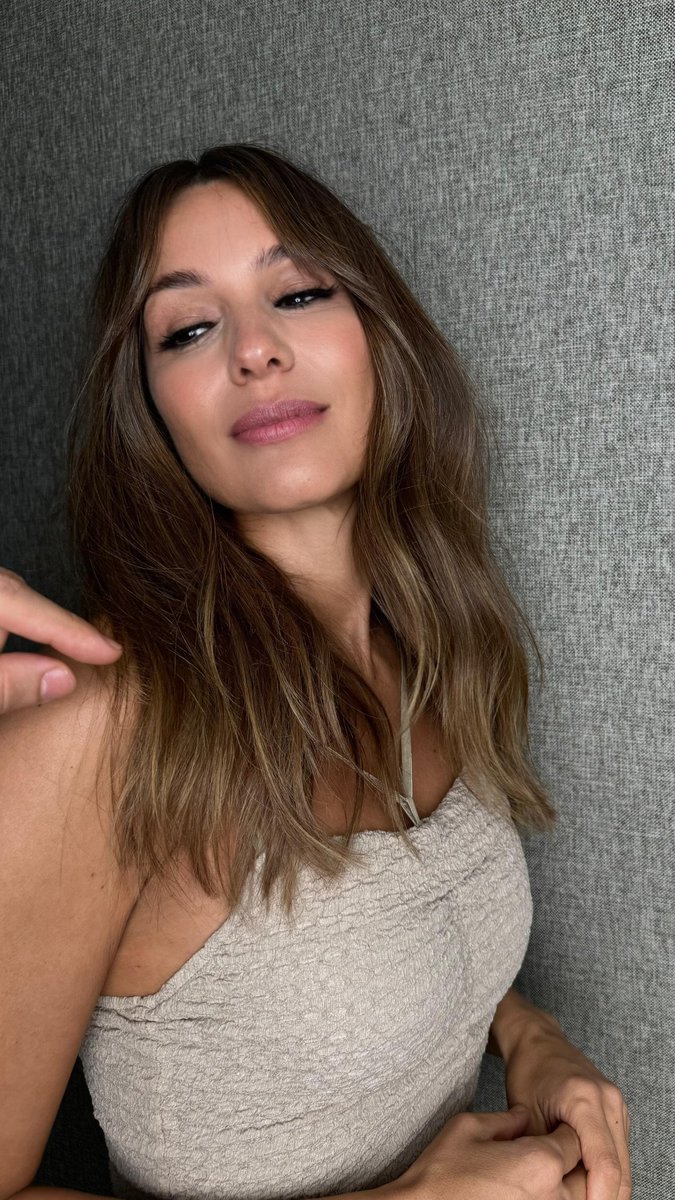 ✨️💗 <a href="/pampitaoficial/">Pampita Ardohain</a> #pampita
via ig @/valentinepinal