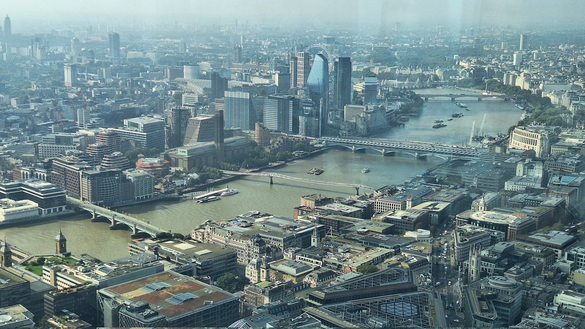 Lontoon yläilmoissa. #lontoo #london #horizont22