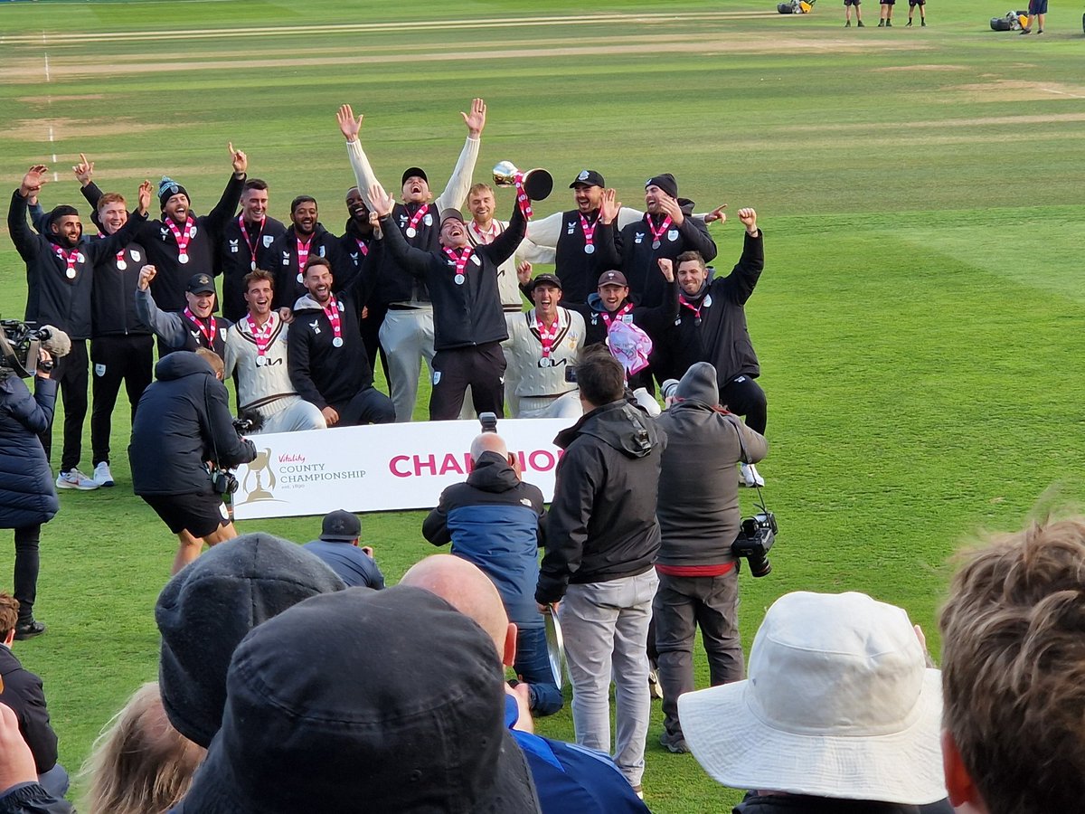My heart is so full today #SurreyFamily <a href="/surreycricket/">Surrey Cricket</a> thank you