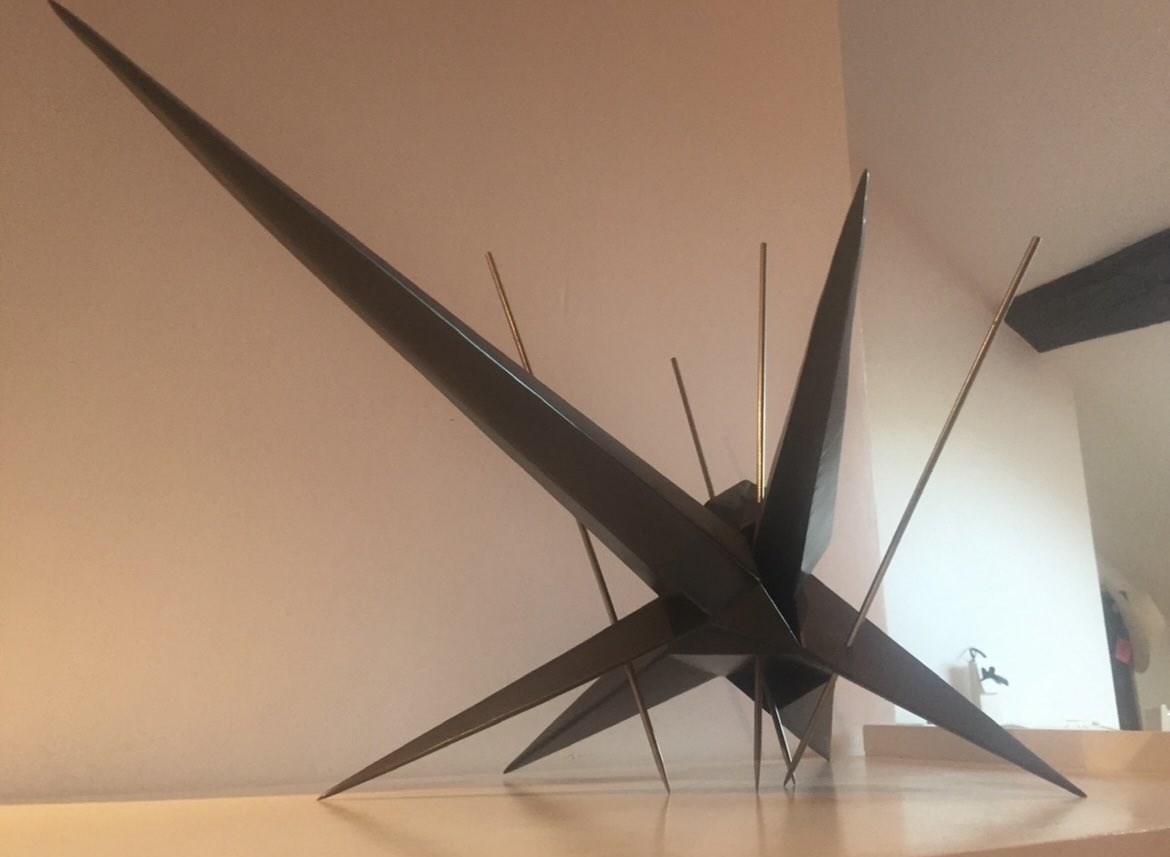 pascalberger691's tweet photo. Présentation d’une nouvelle peinture, acrylique sur toile, 130cm/97cm,série 2024.
Un point de réalité « Sculpture en acier, peint de la série Aérienne » dans un paysage fictif, fantasmé. https://t.co/yCaQjPyDrM
