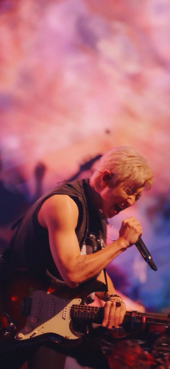 Chanyeolist1127's tweet photo. Oh, this photo 😵‍💫😵‍💫😵‍💫 https://t.co/PK1cMDkEEJ