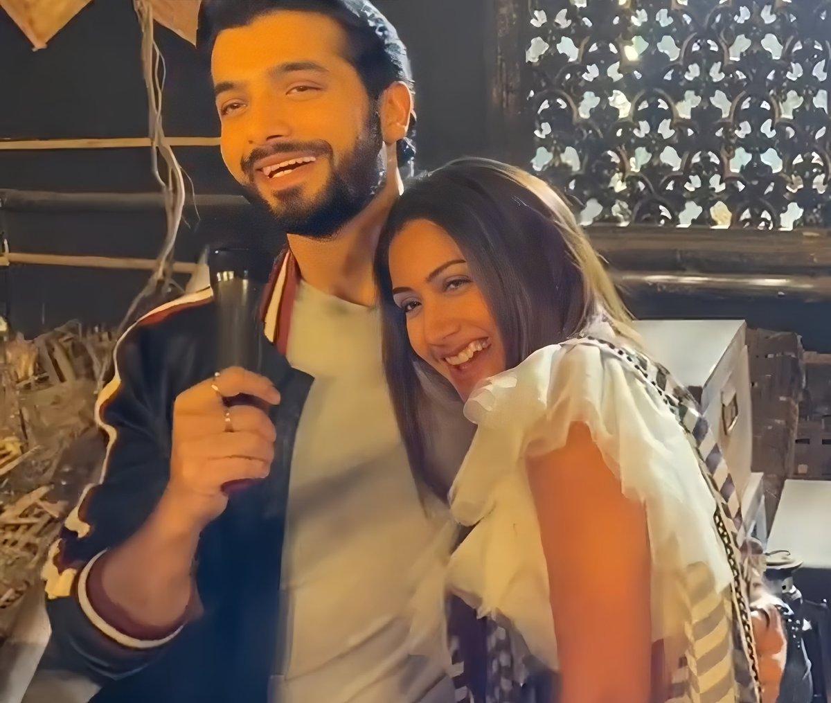 Edits_x_sharbhi tweet media