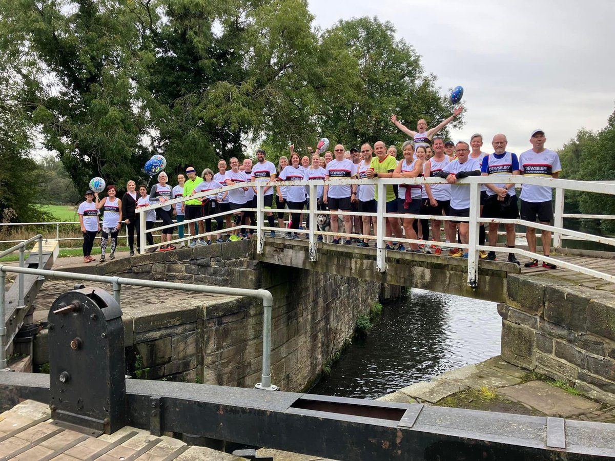 DawnSG2010's tweet photo. 40 years of Dewsbury Road Runners with a lovely social event to celebrate. Great to see everyone together #TeamDRR @UKRunChat https://t.co/3zuhhVV8dY