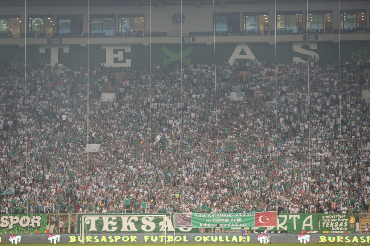🐊 Muşspor maçında Bursaspor tribünleri. 🏟️