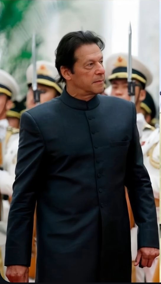 fatimaonworkk's tweet image. PRIME MINISTER OF ISLAMIC REPUBLIC OF PAKISTAN 🇵🇰❤
#ImranKhanPTI 
#loadingsoon