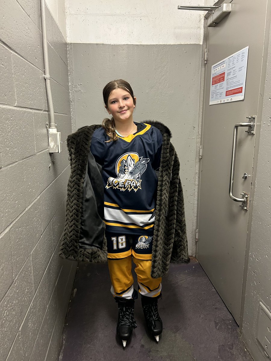 Kick-off weekend ended with a loss to <a href="/Knightsu13aaa/">U13AAA Eastern Knights</a>.  Olivia Penney played a super-strong defensive game and sports the Fogo Fur 👏 Central Icepak end the weekend with a 2-3 record.  Lots of potential moving forward.  <a href="/nlaaahl/">AAA News</a>