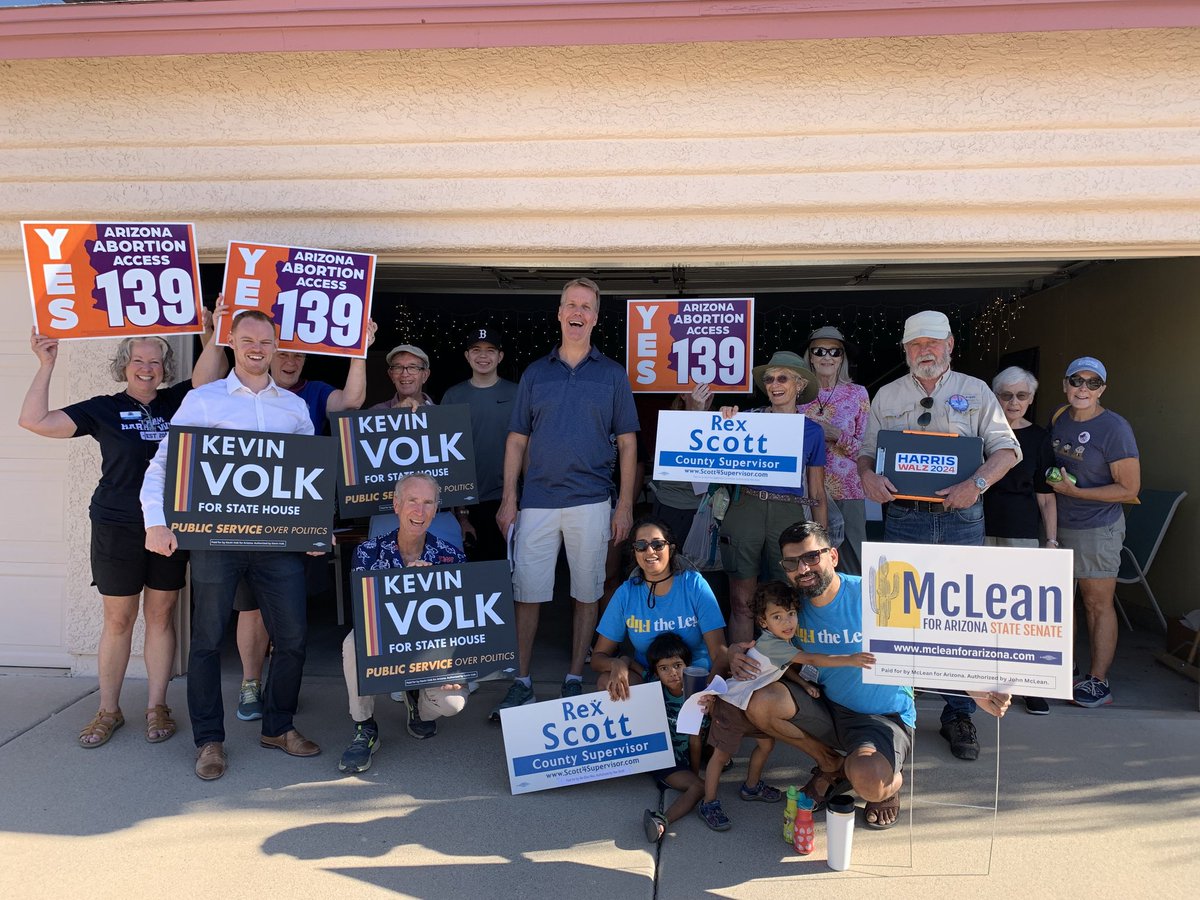 KevinVolkAZ's tweet photo. Well, it was 107 degrees and windy yesterday, but that was never going to stop me (and our amazing volunteers) from getting out and knocking on doors!
Talked to everyone from a U of A student to young families, to retirees, in #PictureRocks and #Marana yesterday. #LD17 https://t.co/TONcCgrfpV