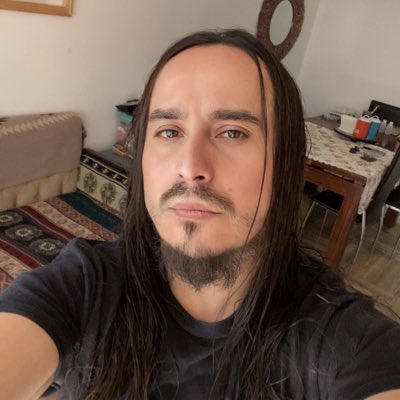 krlosEB's tweet photo. #NuevaFotoDePerfil https://t.co/tVpmIXirgV