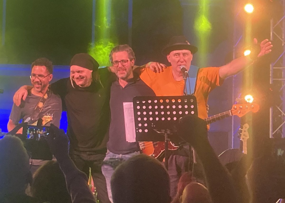 Lthanwordsfest's tweet photo. OMG what a way to spend a Saturday evening- we canNOT wait!
Join @realjahwobble in conversation & book signing followed by live set with his family & #InvadersoftheHeart
Sat 16 Nov from 7.45pm @innsideuk #Manchester
All tickets: https://t.co/84WrUbWpOG https://t.co/iisbRMSnEG