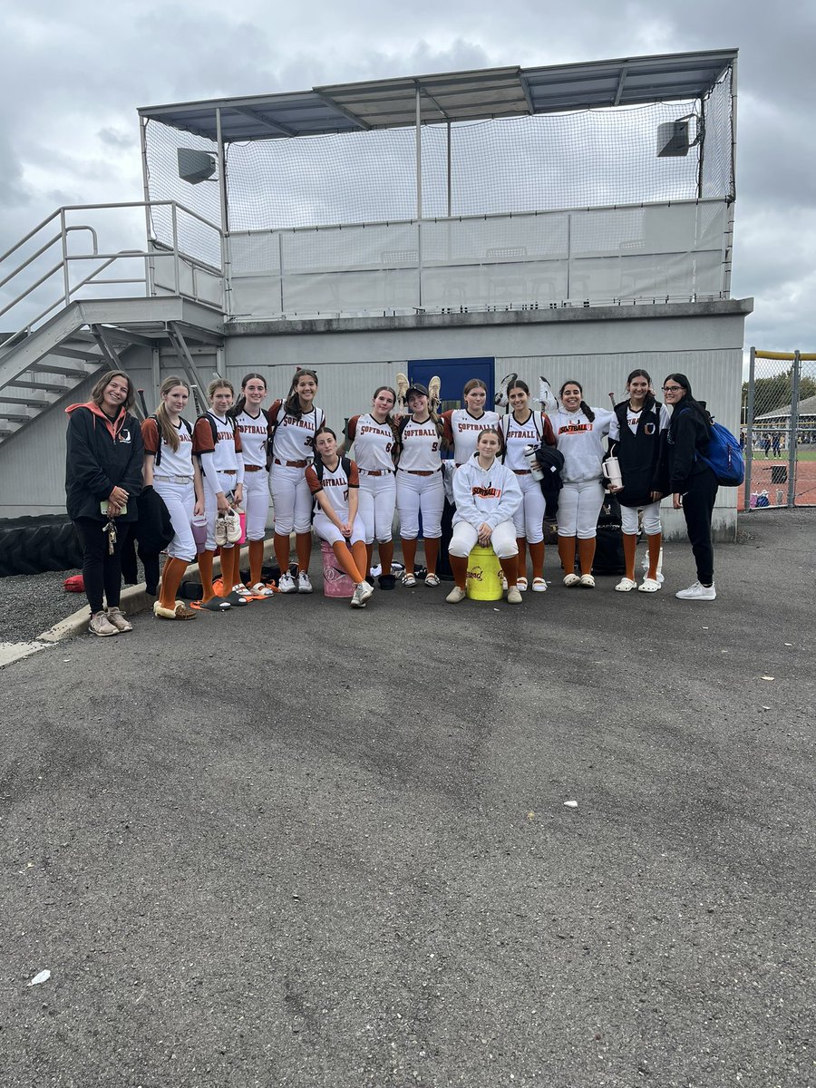 Thank you <a href="/CCSUsoftball/">CCSU Softball</a> for hosting such a good showcase!! Can’t wait for the rest of the season with these girls. #ufam