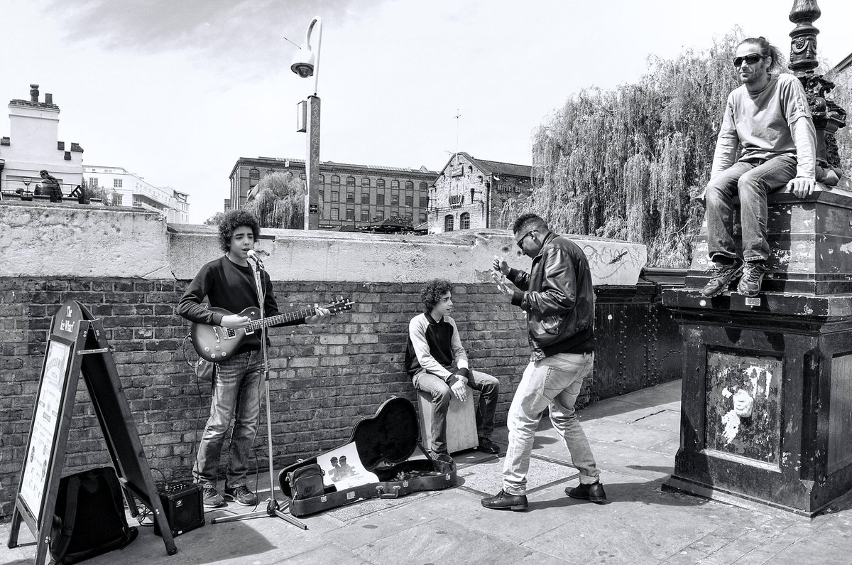 sasastro's tweet photo. #AlphabetChallenge #WeekMforMusic Buskers at Camden https://t.co/BkzpbwxmPG