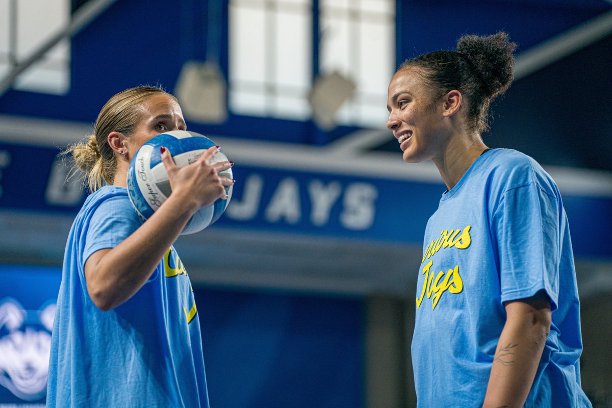 So ready

#GoJays | <a href="/mbilinovic/">Maddy B</a> x <a href="/DestinyNdam/">Destiny Ndam-Simpson</a>