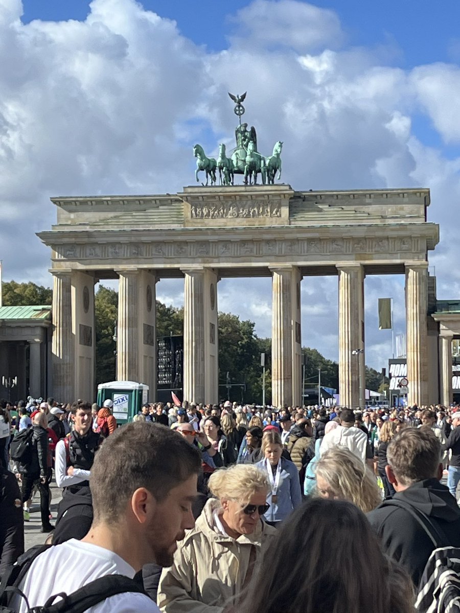 RickB4718's tweet photo. Berlin,Germany - 50th Marathon Anniversary https://t.co/v2VsT7F7c3