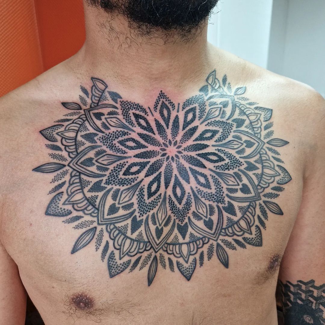Inspire-se tatuando sem precisar de um significado
.
.
.
.
#OneLifeTattoo #TattooDesigns #UniqueTattoos #Inked #TattooInspiration #TattooIdeas #BodyArt #TattooCulture #TattooArtist #TattooGoals #TattooLovers #MinimalistTattoo #tatuagem