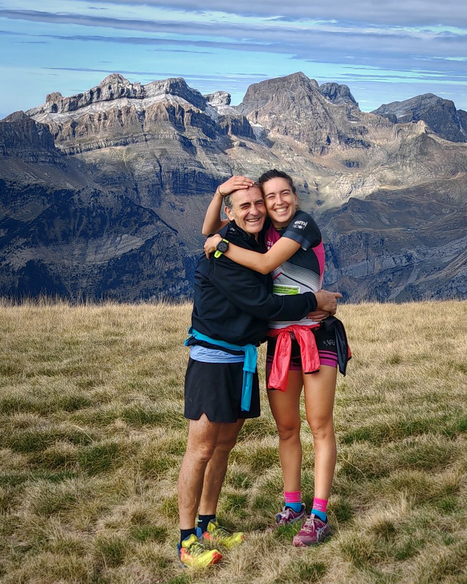 Estamos en el camino..... no se si en el bueno o en el malo... pero estamos en el camino !!!!! 😈

Con "Barranco" <a href="/david_barranco/">David Barranco</a> nos asomamos al "precipicio".  Menos mal que <a href="/josenunodelgado/">jose nuño</a> me ha puesto alas.... Guauuuu guauuuuu

📸  <a href="/eduardo_xr7/">əɖuarɖÖ™</a>  
#aitapower