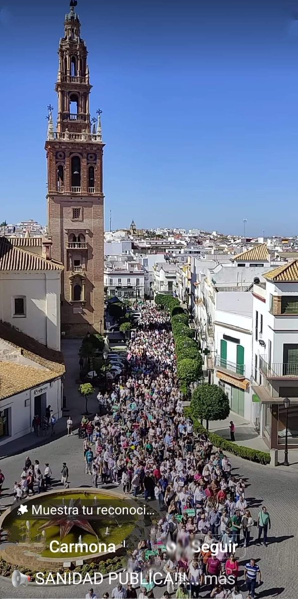 MULTITUDINARIA MANIFESTACIÓN EN CARMONA EN DEFENSA DE LA SANIDAD PÚBLICA. 
Toma nota, PP... Te va a salir bastante caro este deterioro y tu estrategia de privatizaciones de la sanidad y la educación públicas...