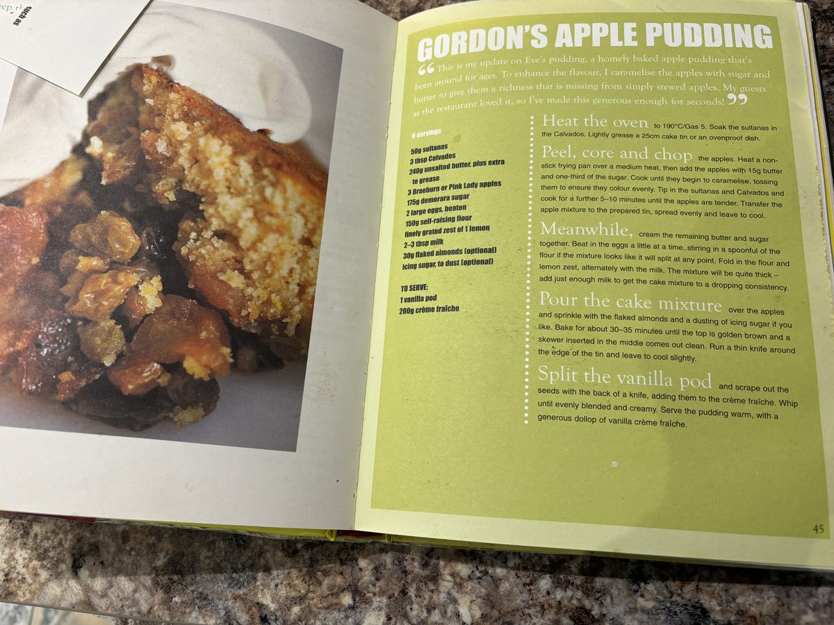 AnnaLongthorp's tweet image. It’s a #steaknight tonight 🥩 #BritishBeef 💪🇬🇧🔥
And as it’s positively autumnal a warming apple pudding #britishapples 🇬🇧🍎🍏 courtesy of @GordonRamsay 👌 served with #justjennys ice cream 🍦 #teamdairy 🐄🇬🇧#BritishFoodFortnight #BackBritishFarming #NoFarmersNoFood