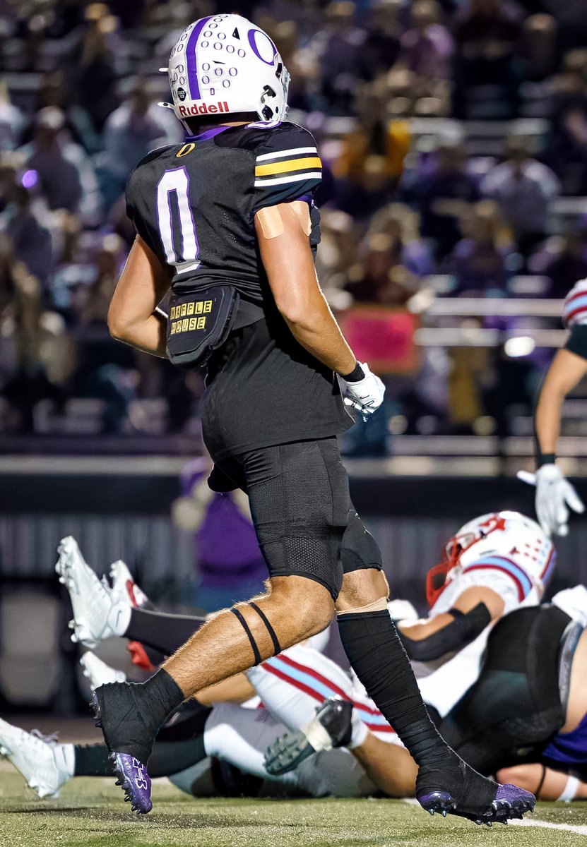 Open 24/7  
Great unobtrusive confidence flex💪
Plus, it doesn't matter which side you're on, funny is funny. <a href="/AndrewKronenbe1/">Andrew Kronenberg</a>, I tip my hat to you.