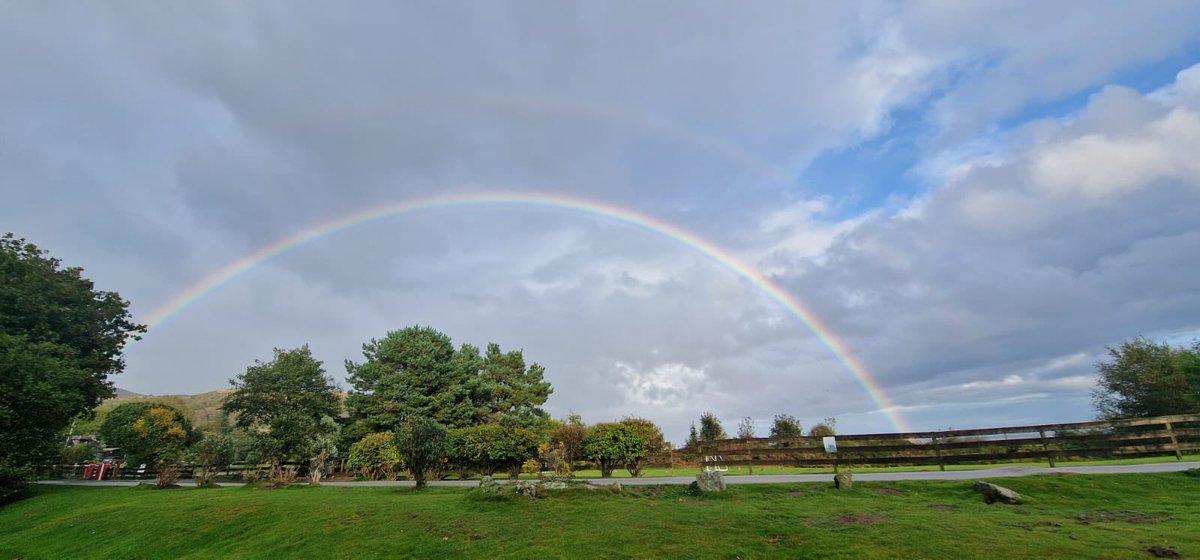 YOUTHWORKDG's tweet image. It's National #GetOutsideDay today! 

This weekend some of our Silver Duke of Edinburgh participants from Dumfries Open Centre were out for their practice expedition, taking in some of the stunning scenery we have in Dumfries and Galloway! 

#YouthWork #DofE