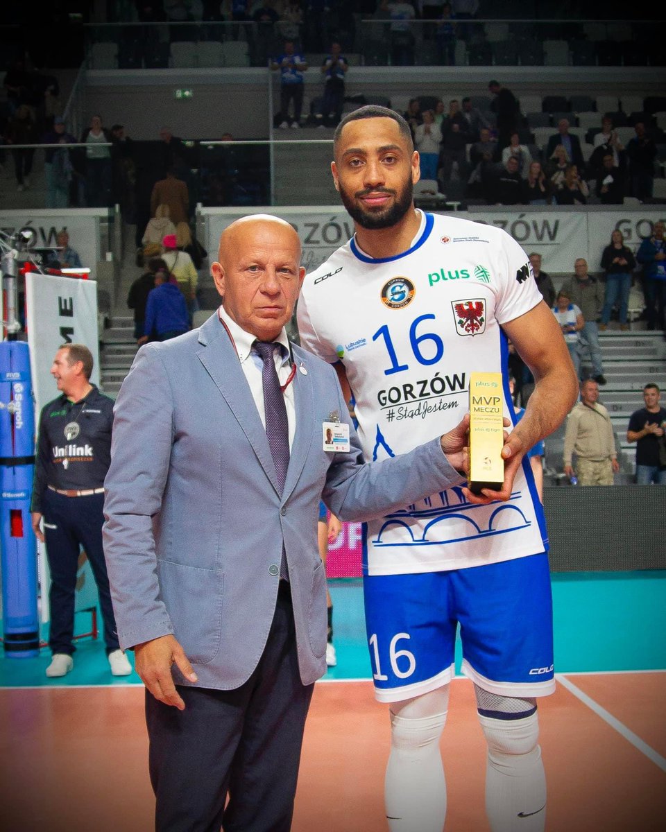 CuprumGorzow's tweet photo. 𝗖𝗵𝗶𝘇𝗼𝗯𝗮 𝗡𝗲𝘃𝗲𝘀 - 𝗠𝗩𝗣 naszego zespołu we wczorajszym meczu przeciwko Ślepsk Malow Suwałki💪
Gorzów | PlusLiga
#SiatkarskiGorzow #PlusLiga #Cuprum #Stilon #GorzowStadJestem https://t.co/6Hq0kp5wPG
