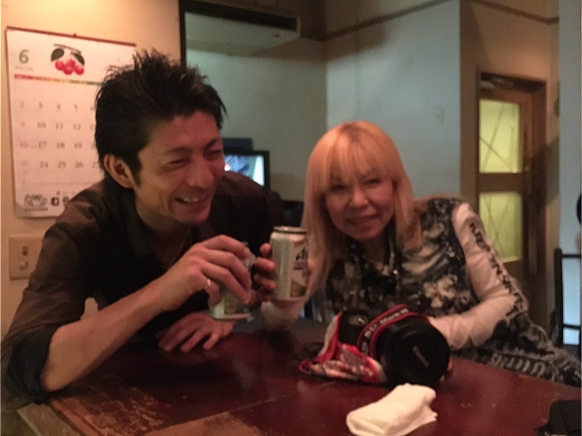 19851102Victory's tweet photo. 陽平 お誕生日おめでと〜 🎉
写真は 先月と5年前
#ANASTAR
#exSANDYROMEOSUNDAY
#exUnderLimit https://t.co/f4p4QRhlQP