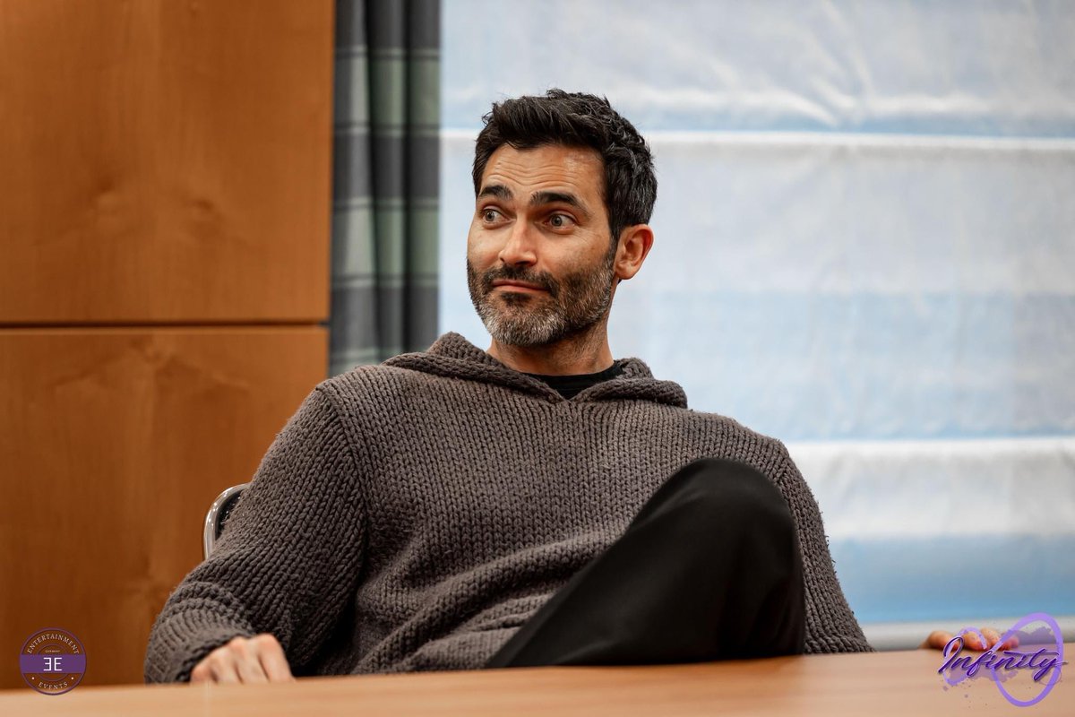 mcreynolds_87's tweet image. i’m sure his silly little hoodie cost more than what i make in a month