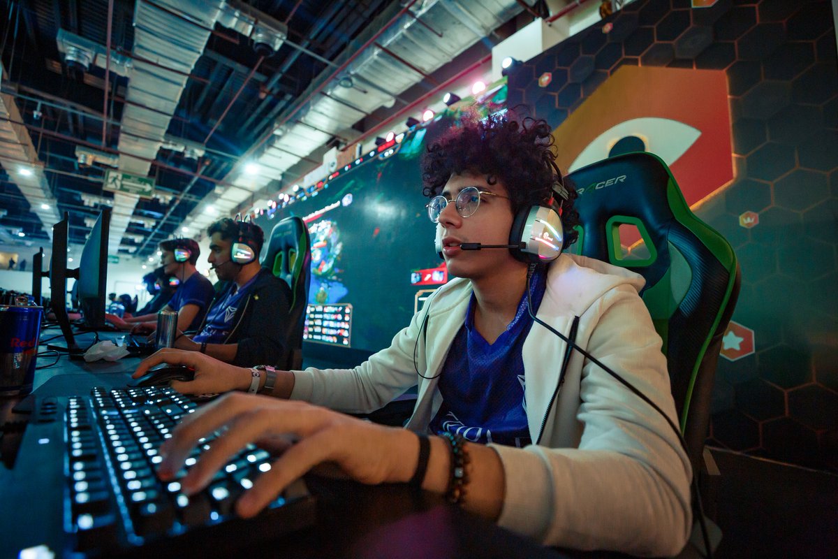 Free Agent LFT for 2025 (Support)

I’m eager to make the next year count, I am extremely confident in my ability

- Considering All Regions
- Able to Relocate
- References: contact any of my previous coaches or team mates

Contact: DM's or Discord: lickmyheal
Likes &amp; Retweets♥️