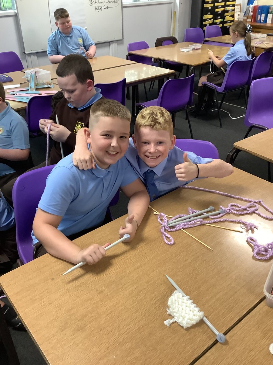 lfbriody's tweet photo. @StBlanesGCC P7s have been learning how to knit.  Thanks to the brilliant @PaulineMcpetrie who started them off we now have learners teaching each other.  Brilliant. https://t.co/mua3mJg6qU