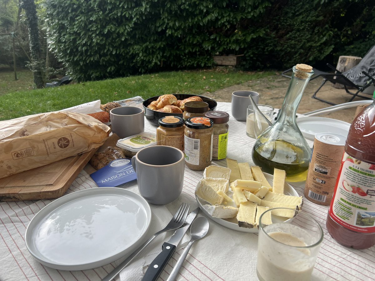 Sammie Stuart tweet media