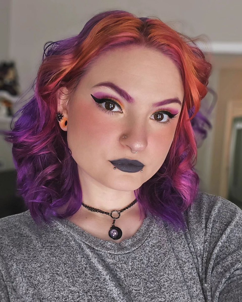 arcticfoxcolor's tweet photo. Sweaters, boots, and the perfect fall hair melt? Yes, please! 🍁✨ #ArcticFoxHairColor #FallHairInspo #ColorMelt #DyeForACause
https://t.co/EvSCqrR6tf https://t.co/bN5pMf9qnJ