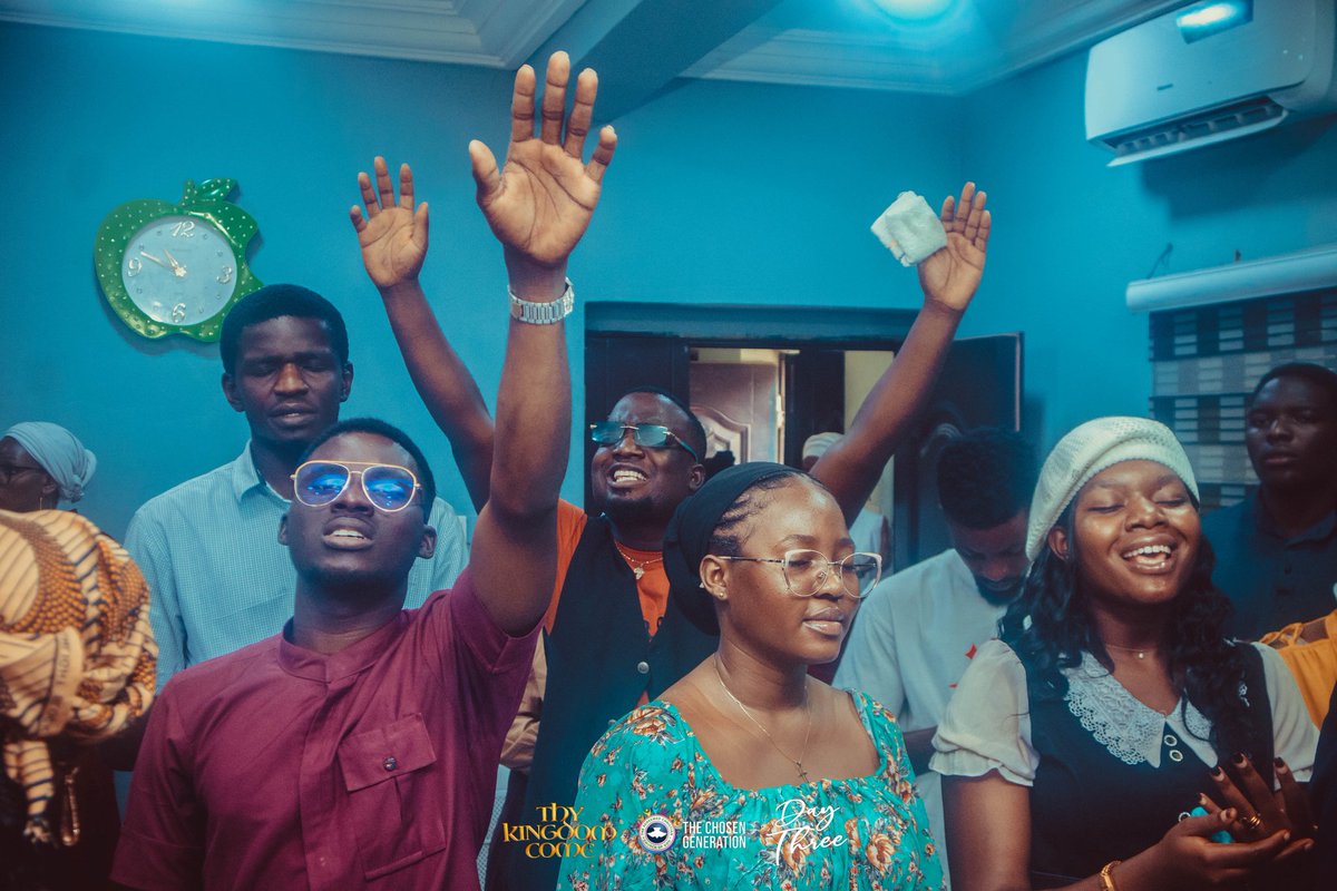 lscthechosen's tweet image. Elohim Adonai🎶
Ah ah ah ah🎶
Elohim🎶

-Pastor Joshua Banjo.
Power and Might Conference, Day 3.

#PAMConference2024 #ThyKingdomCome #lscthechosen
#rccglscthechosengeneration #thechosengeneration #rccg #PAM2024 #PMC #PAM