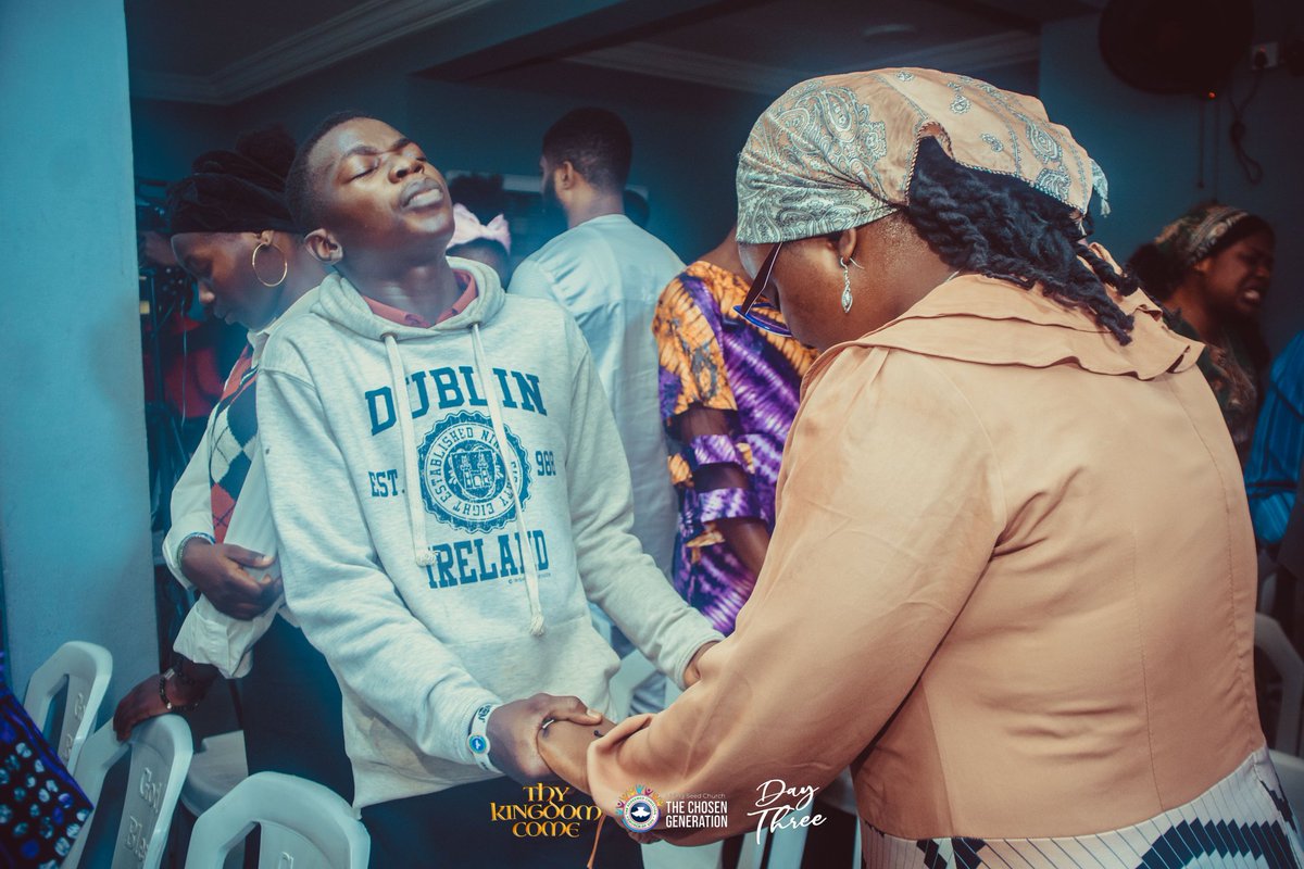 lscthechosen's tweet image. Every attack against my mind, let the word of God collide with it.

-Pastor Joshua Banjo.
Power and Might Conference, Day 3.

#PAMConference2024 #ThyKingdomCome #lscthechosen
#rccglscthechosengeneration #thechosengeneration #rccg #PAM2024 #PMC #PAM