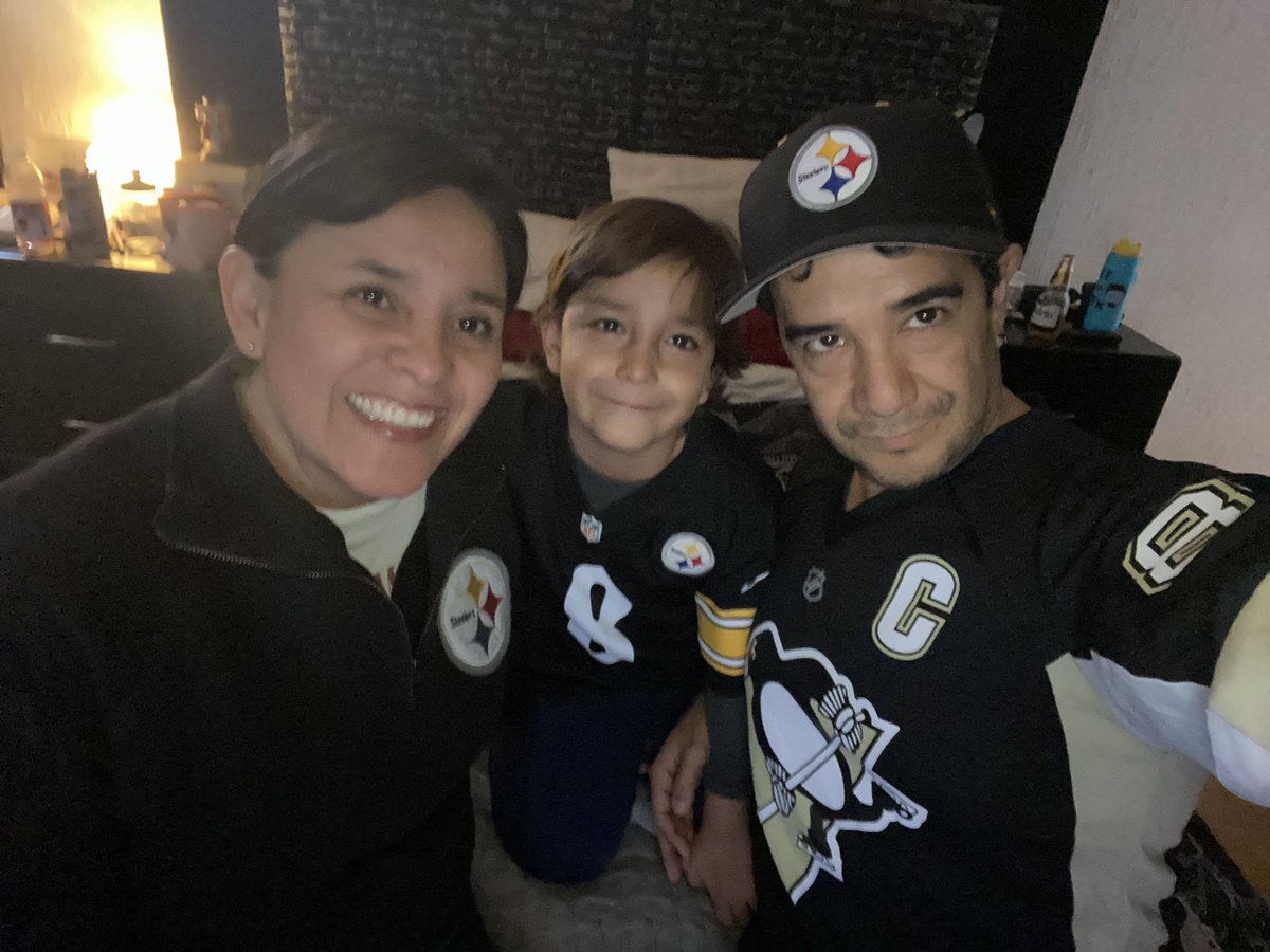 richogaze's tweet photo. Saludos desde Ags!!! #FoximpactoNFL https://t.co/FaeLUkOe6M