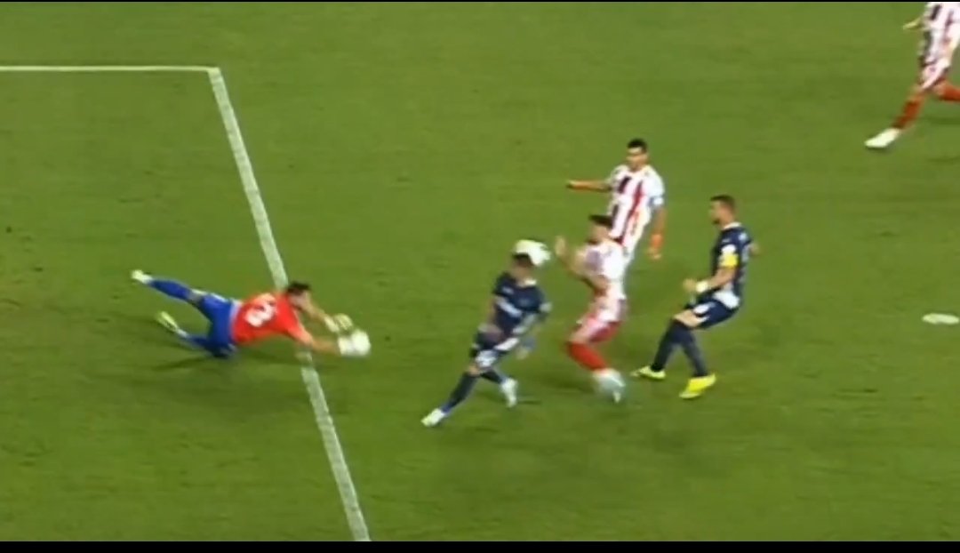 erkmetin's tweet photo. @trtspor şu penaltı bence güme gitti herkes topun çizgiden çıktığını tartıştı öncesine kimse bakmadı. https://t.co/N2VDQPGcOp