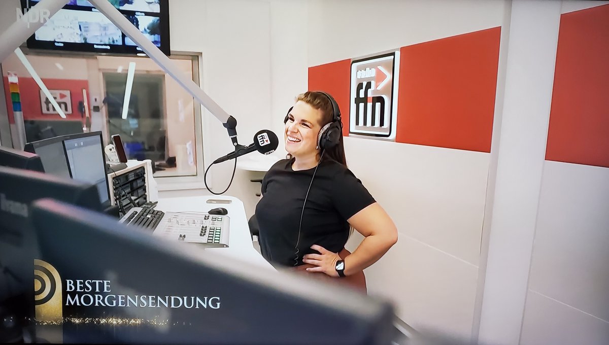 MecaDesOndes's tweet image. Ailleurs dans le monde 🇩🇪
Sur la télé publique allemande, il existe une cérémonie annuelle de prix pour la #radio, "Deutscher Radiopreis", diffusée en prime-time avec plusieurs catégories et du live (dont Lost Frequencies)
Pourquoi pas la même idée un jour en France ? 😊