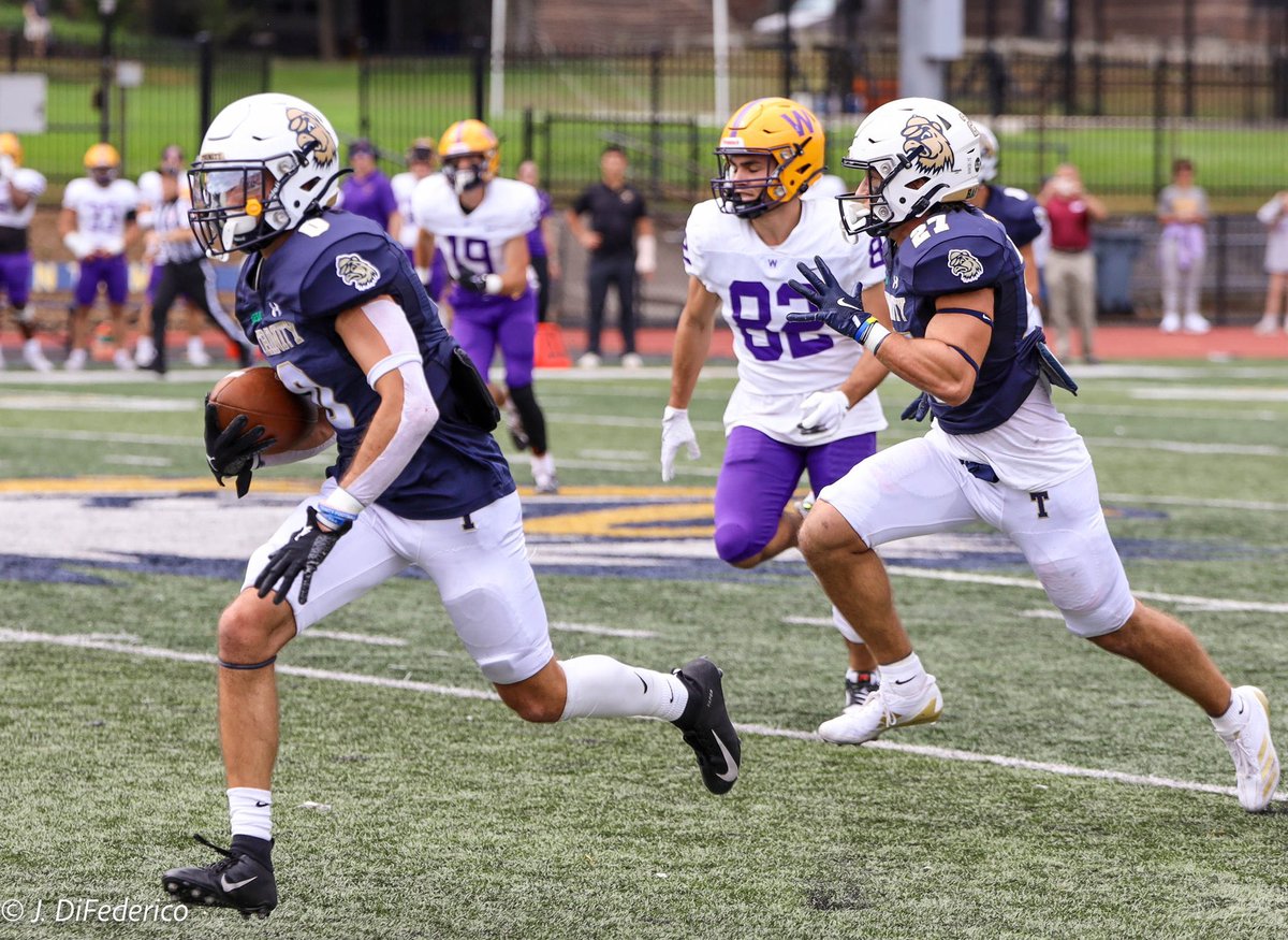 TrinCollFB's tweet photo. 📸’s | 45-10 Win

#rollbants #trincoll https://t.co/ovNAkDeWWY