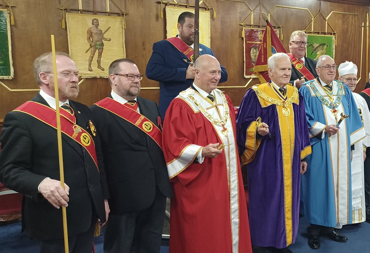 cord_east's tweet photo. We had a fantastic day in the company of the Grand Summus with our Deputy GS in his capacity as Dep Grand Standard Bearer Paul Joynson and our DC Anthony Smith as acting Grand Sword Bearer consecrating Tame Valley https://t.co/l7Zmq9GYaB
