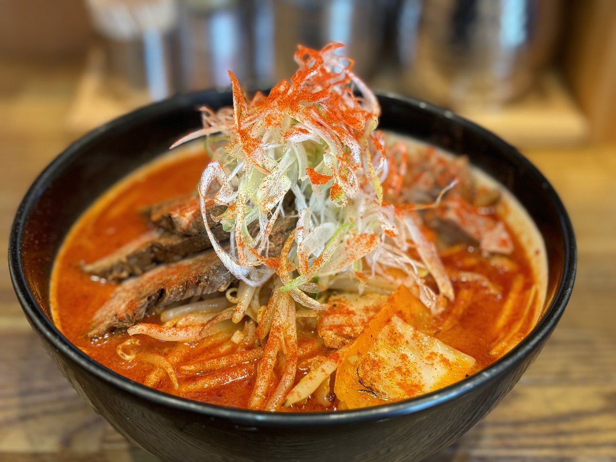 mentaichi's tweet photo. 甲府市　初志貫徹　一徹プレミアム
先週久々に往訪、山梨最強の辛いラーメンだと思ってます。辛い刺激と後引く旨さ
週3位で通いたい
#山梨ラーメン
#初志貫徹 https://t.co/0FrNa97ztj