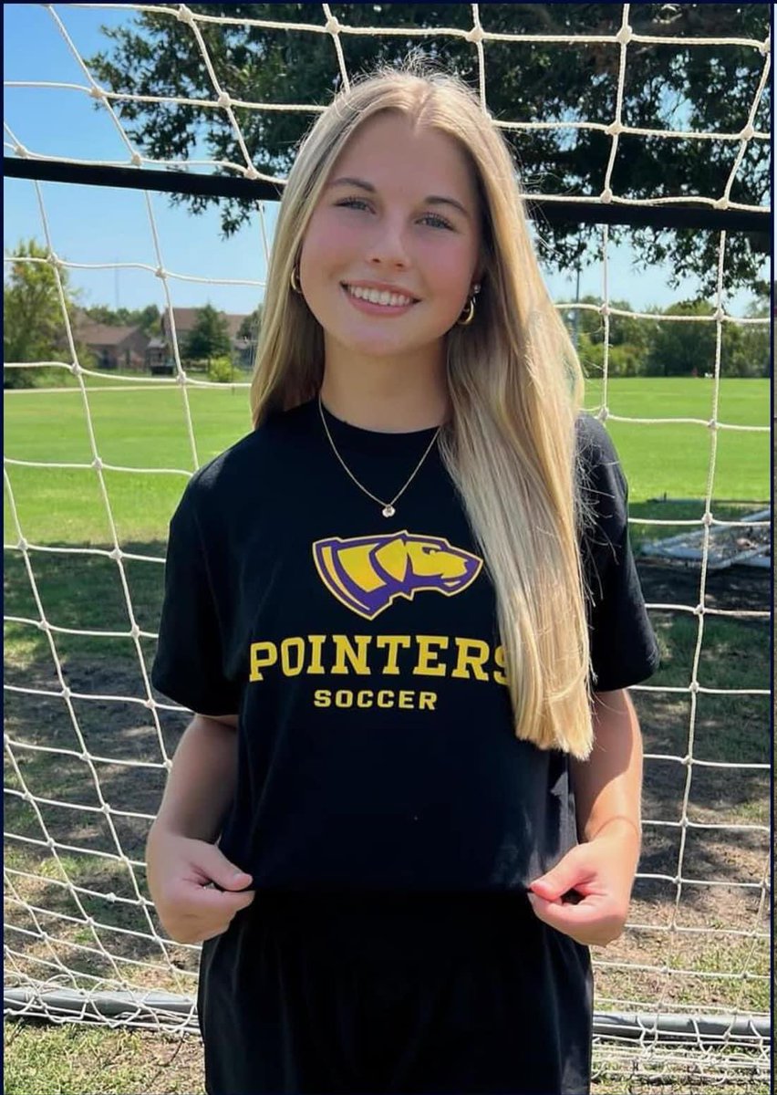 Big congratulations to Rory Ayers on her commitment to continue her soccer career at the University of Wisconsin - Stevens Point! We are so proud of you!

#DUBEAST #RFL #H&amp;H